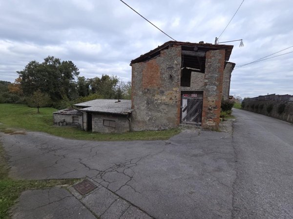 casale in vendita a Capannori in zona Castelvecchio di Compito