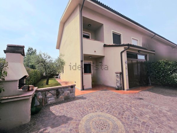 casa indipendente in vendita a Capannori