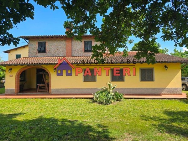 villa in vendita a Capannori