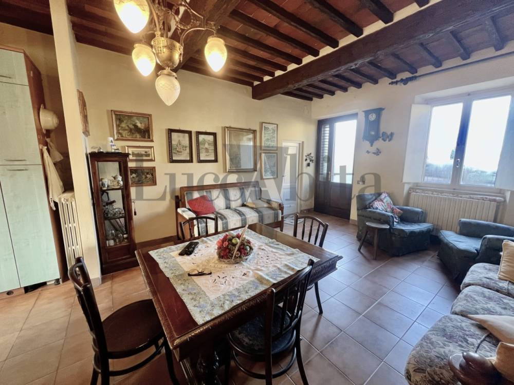 casa indipendente in vendita a Capannori in zona Vorno