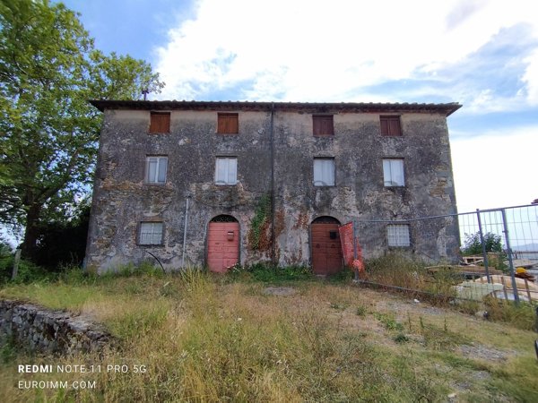 casale in vendita a Capannori