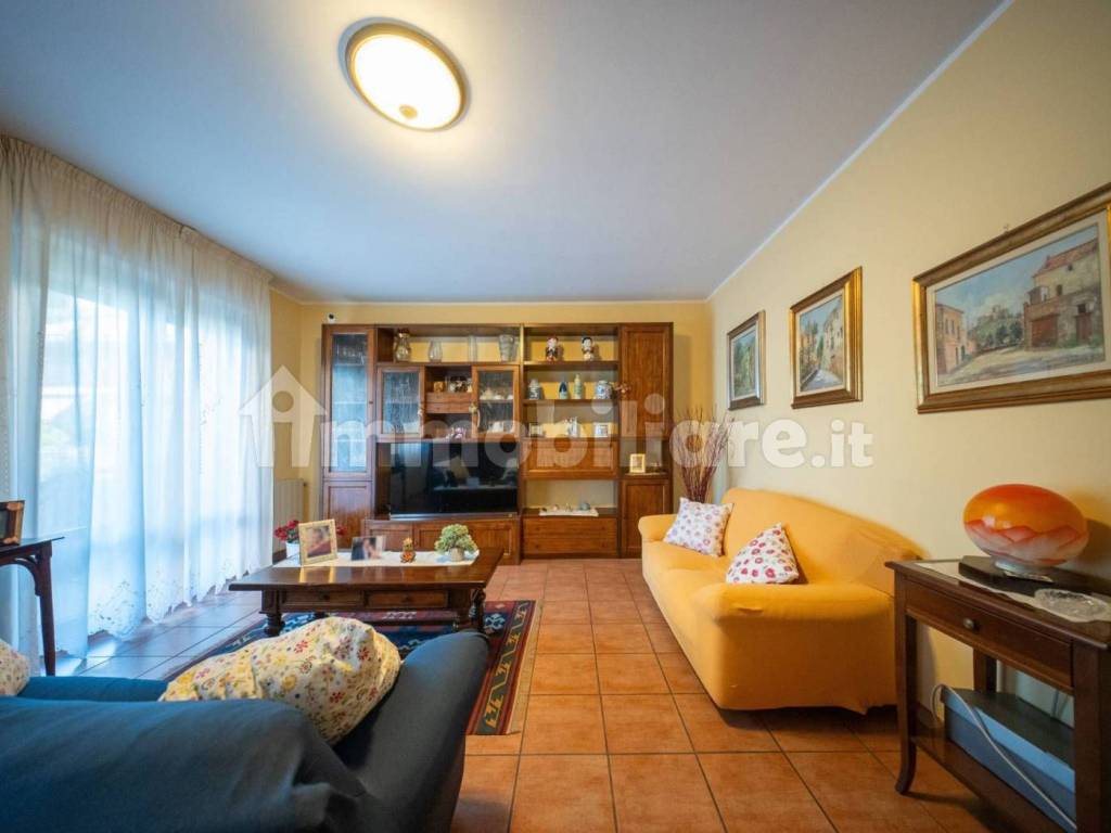 casa indipendente in vendita a Capannori in zona Lunata