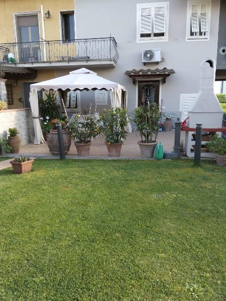casa indipendente in vendita a Capannori