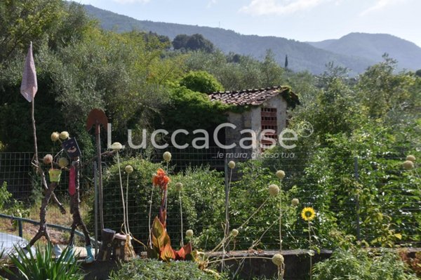 casa indipendente in vendita a Capannori