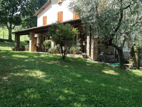 casa indipendente in vendita a Capannori in zona Guamo