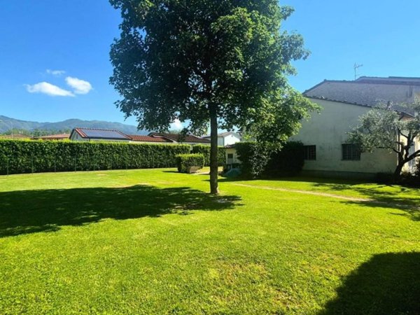casa indipendente in vendita a Capannori