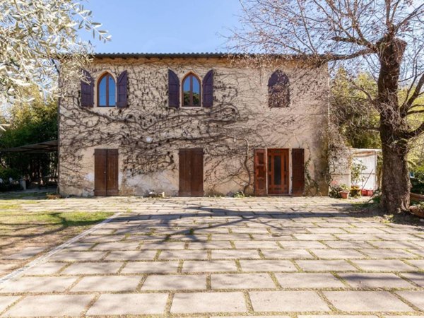 casa indipendente in vendita a Capannori