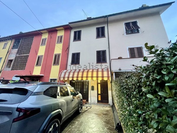 casa indipendente in vendita a Capannori