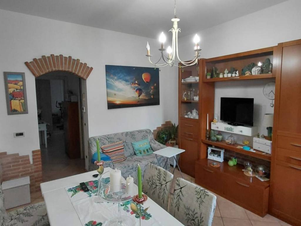 appartamento in vendita a Capannori in zona Marlia