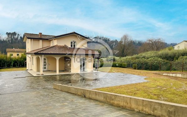 casa indipendente in vendita a Capannori