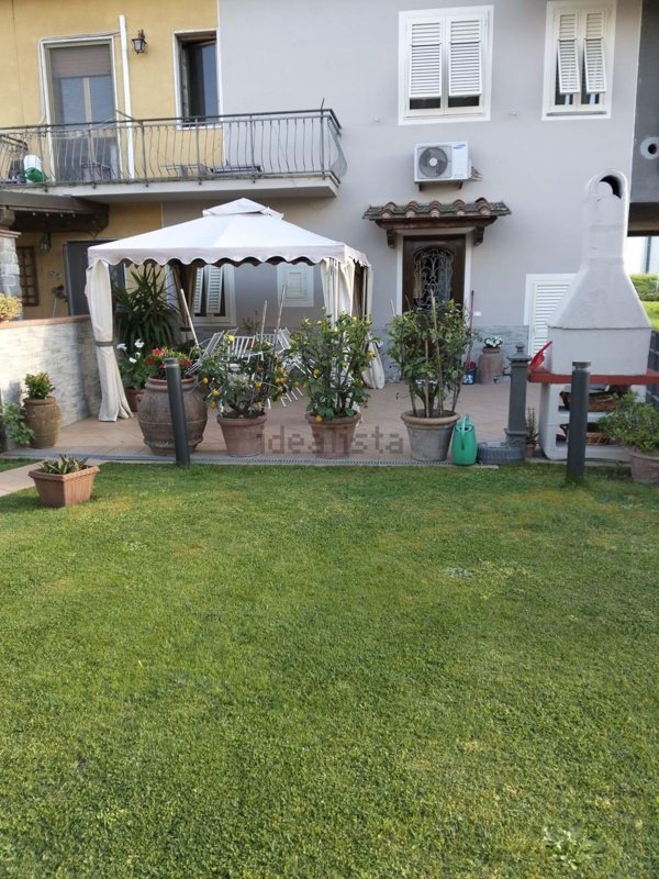 casa indipendente in vendita a Capannori