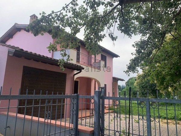 casa indipendente in vendita a Capannori in zona Lammari