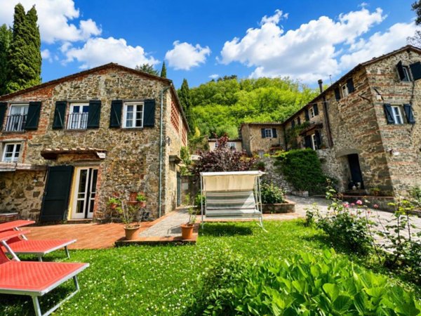casale in vendita a Capannori in zona San Gennaro