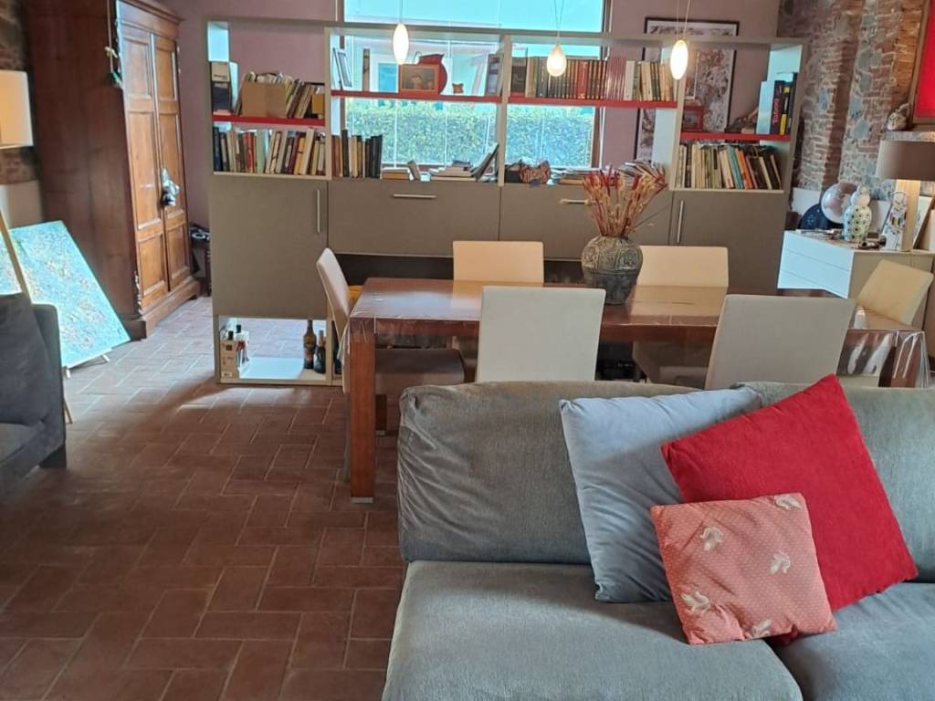 casa indipendente in vendita a Capannori in zona Marlia
