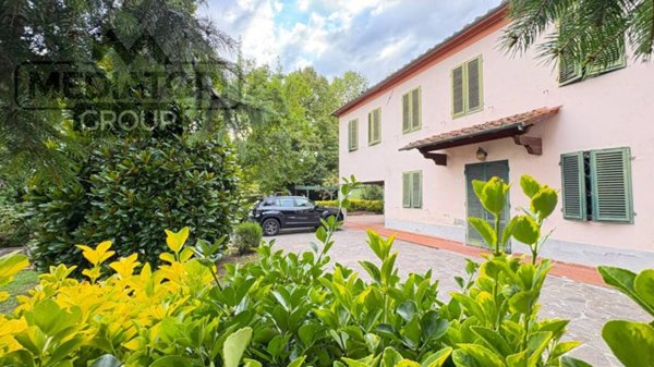 casa indipendente in vendita a Capannori in zona Marlia
