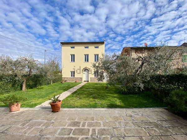 casa indipendente in vendita a Capannori