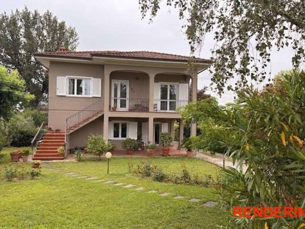 casa indipendente in vendita a Capannori