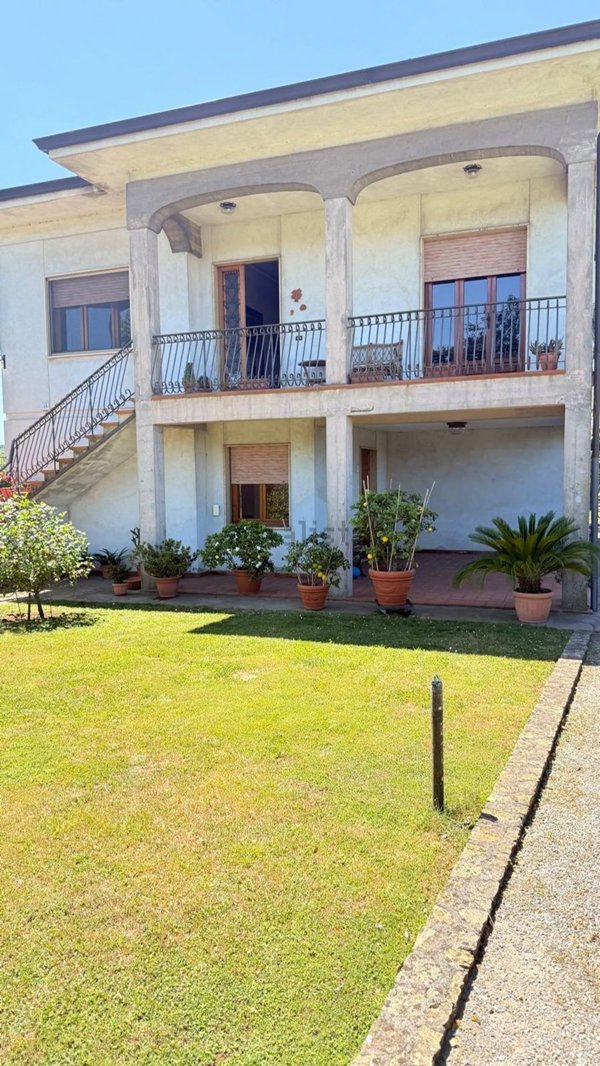 casa indipendente in vendita a Capannori in zona Borgonuovo