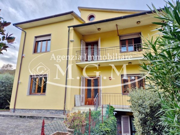 casa indipendente in vendita a Capannori in zona Castelvecchio di Compito