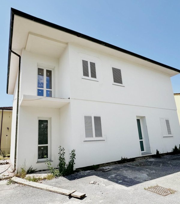 appartamento in vendita a Capannori in zona Segromigno in Monte