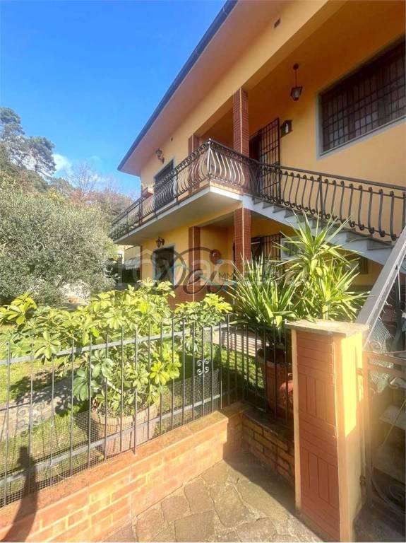 casa indipendente in vendita a Capannori in zona San Gennaro
