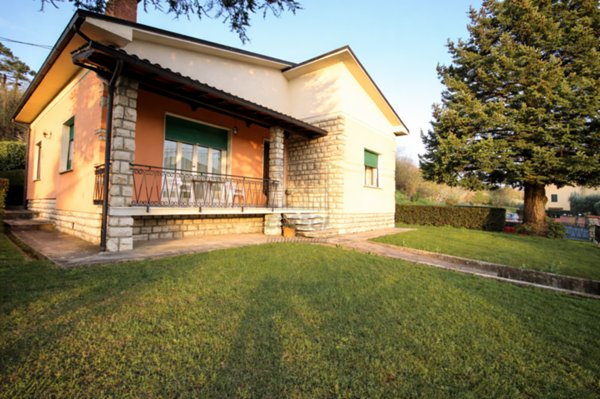 casa indipendente in vendita a Capannori in zona Guamo
