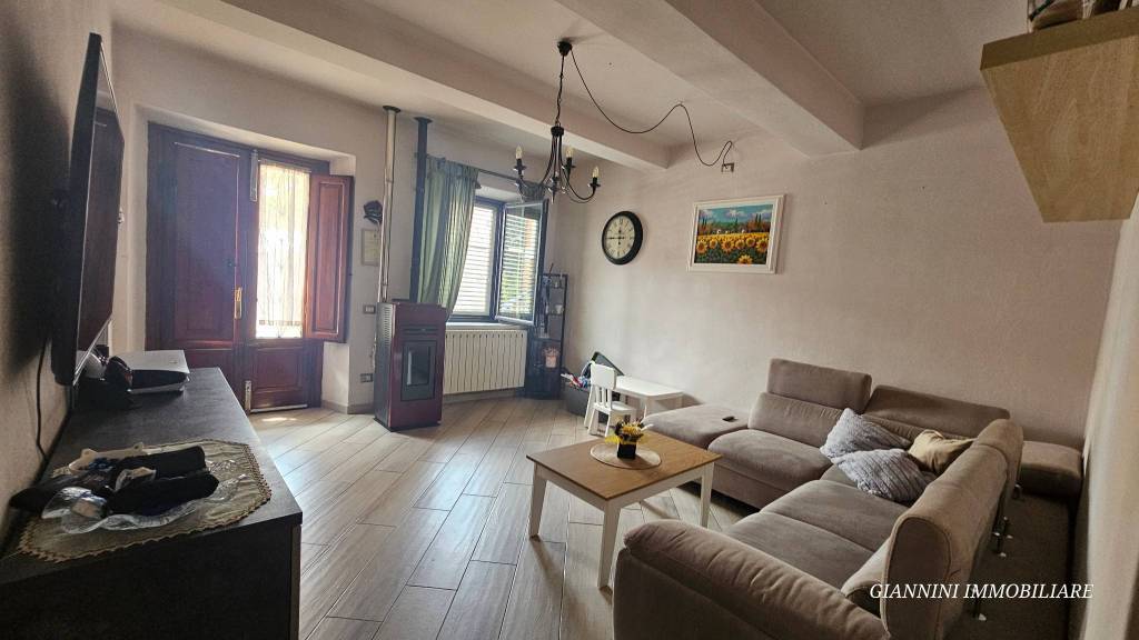 casa indipendente in vendita a Capannori in zona Santa Margherita