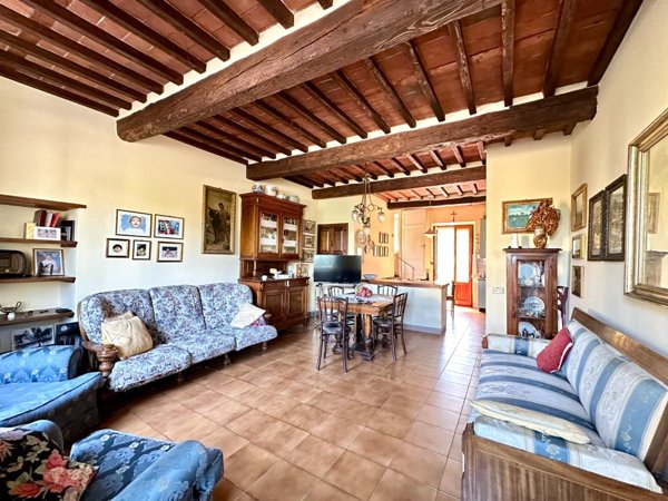 casa indipendente in vendita a Capannori in zona Vorno