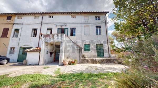 casa indipendente in vendita a Capannori