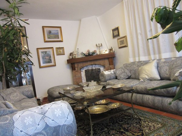 casa indipendente in vendita a Capannori in zona Castelvecchio di Compito