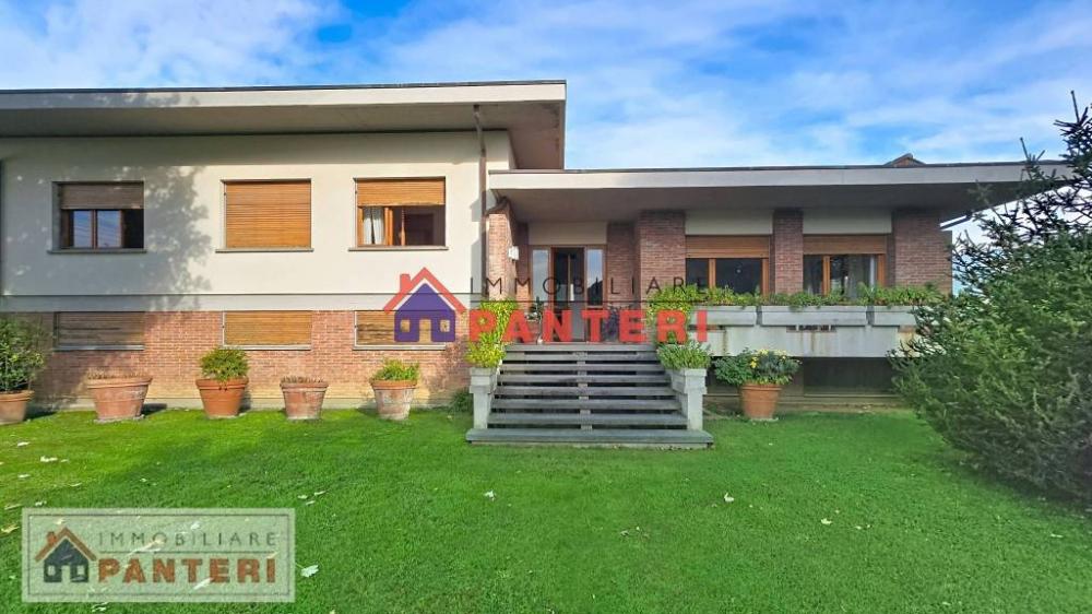 casa indipendente in vendita a Capannori in zona Segromigno in Monte