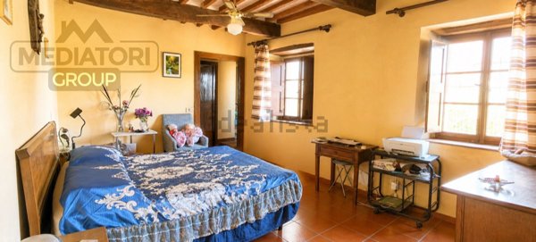 casa indipendente in vendita a Capannori in zona Marlia