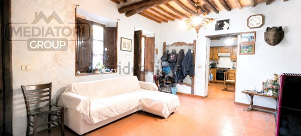 casa indipendente in vendita a Capannori in zona Marlia