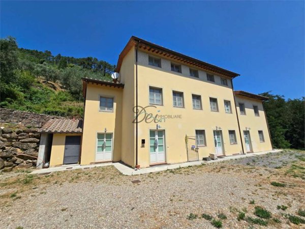 casa indipendente in vendita a Capannori in zona Castelvecchio di Compito