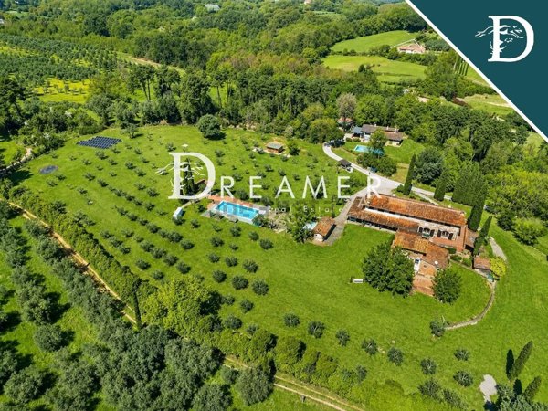 casale in vendita a Capannori