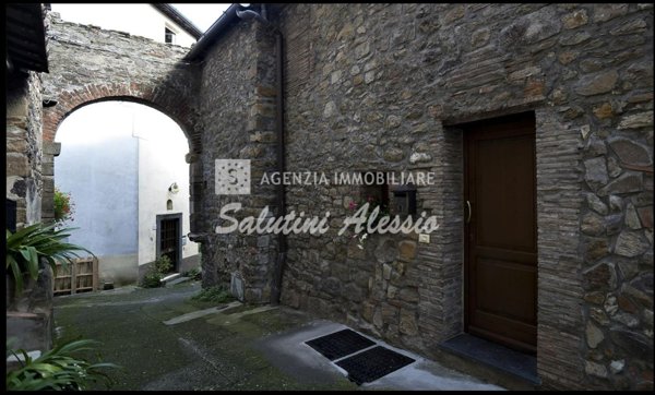 casa indipendente in vendita a Capannori in zona Castelvecchio di Compito