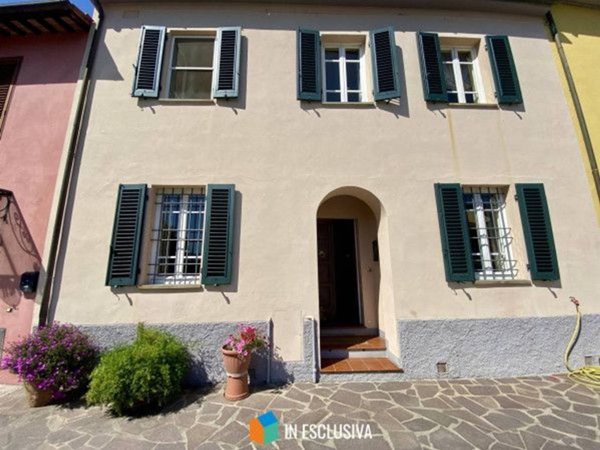 casa indipendente in vendita a Capannori in zona Lunata