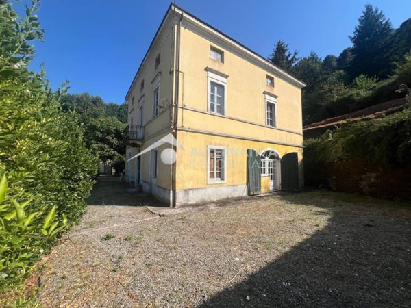 casa indipendente in vendita a Capannori in zona Castelvecchio di Compito