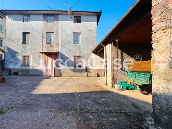 casa indipendente in vendita a Capannori