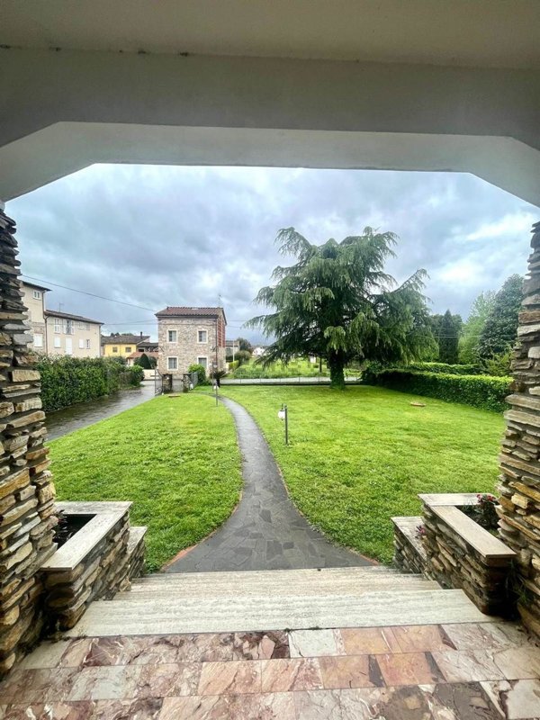 casa indipendente in vendita a Capannori