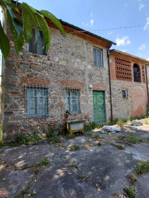 casa indipendente in vendita a Capannori