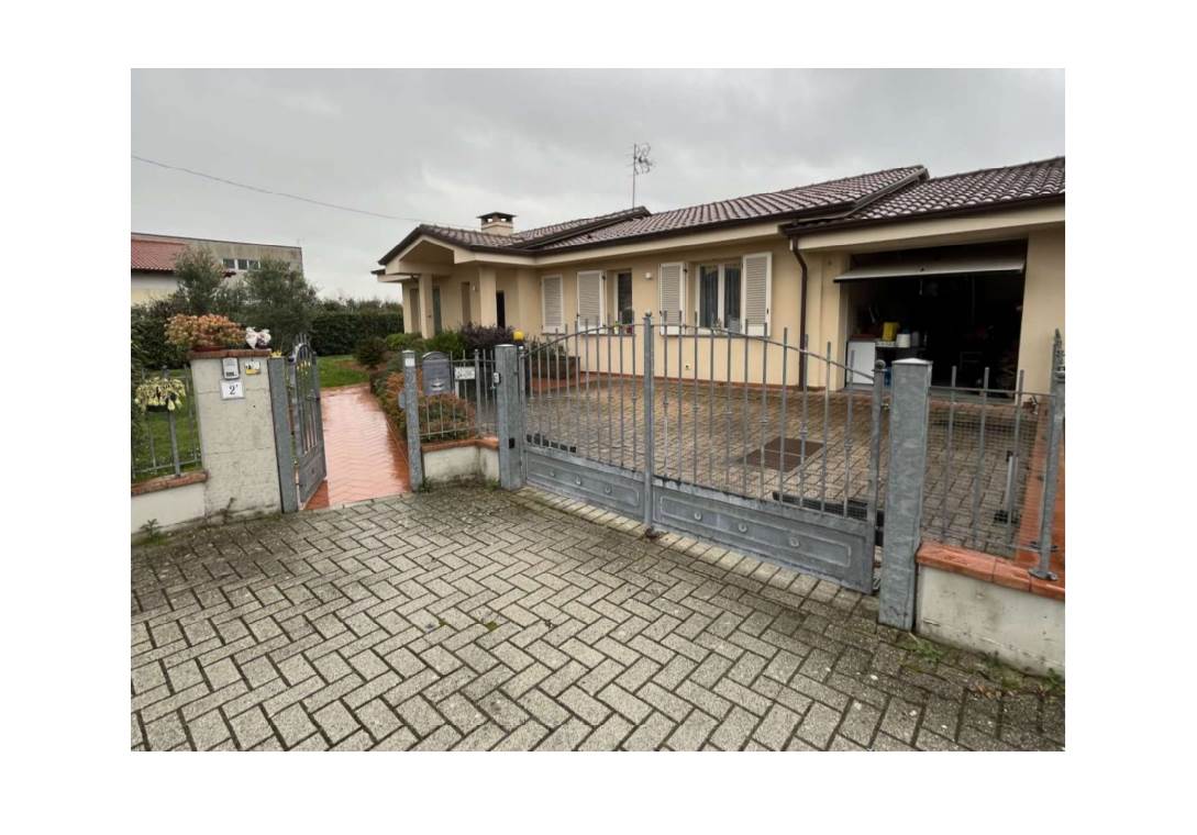 casa indipendente in vendita a Capannori