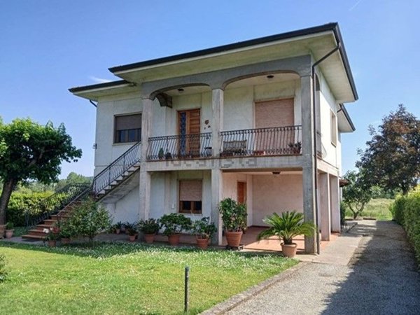 casa indipendente in vendita a Capannori