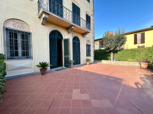 casa indipendente in vendita a Capannori in zona Marlia
