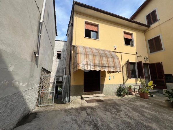 casa indipendente in vendita a Capannori in zona San Gennaro