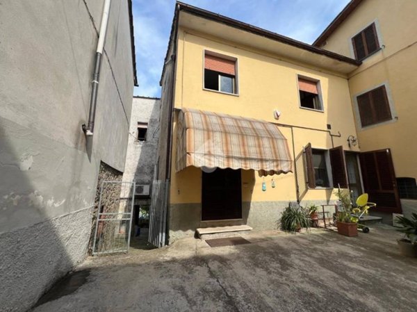 casa indipendente in vendita a Capannori in zona San Gennaro