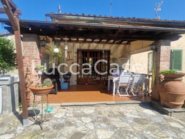 casa indipendente in vendita a Capannori in zona San Gennaro