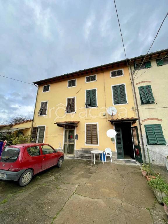 casa indipendente in vendita a Capannori in zona Santa Margherita