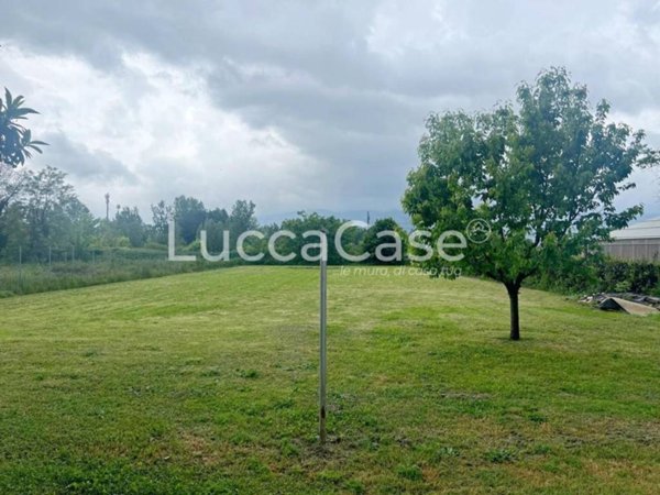 casa indipendente in vendita a Capannori