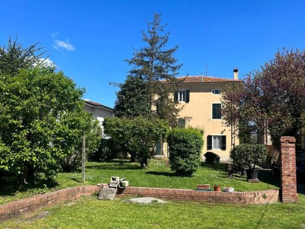casa indipendente in vendita a Capannori in zona Carraia